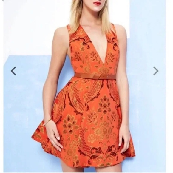 Alice + Olivia Mollie Fit and Flare Orange Brocade Floral Mini Dress Size 6 - Picture 2 of 11